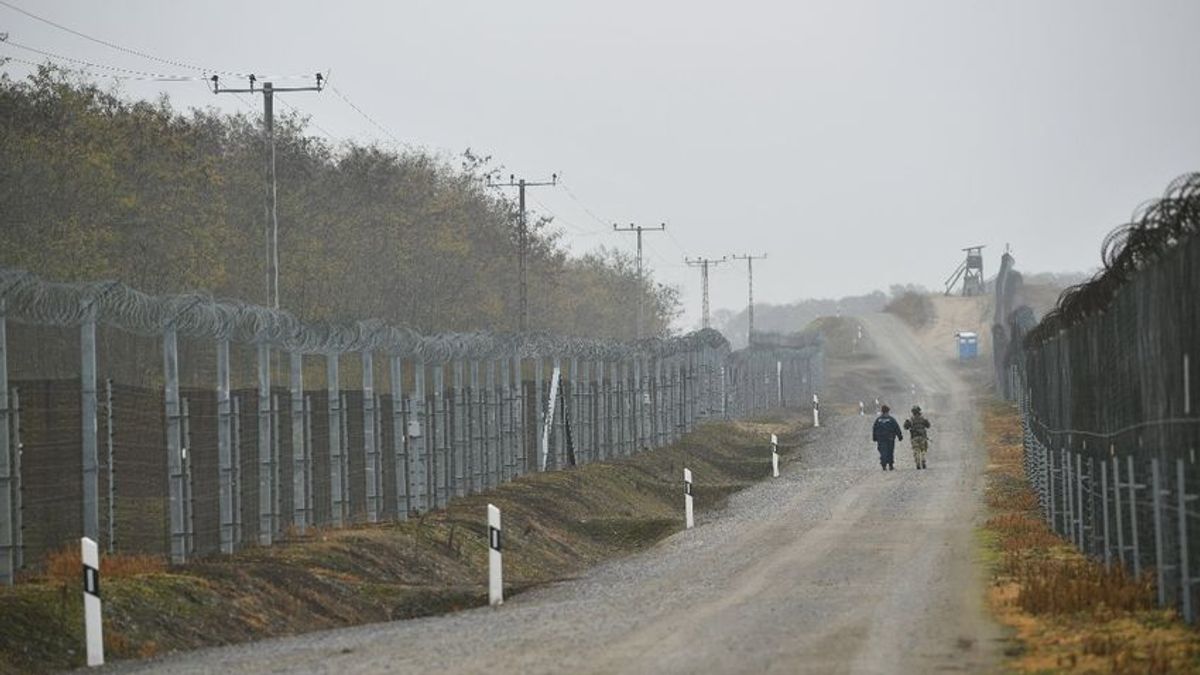 Kiderült: ezekben az esetekben használhatnak fegyvert a határvadászok