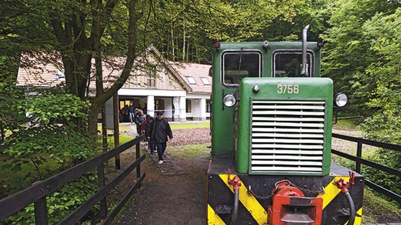 Bakancsos turistáknak: új helyek a Börzsönyben, a Pilisben