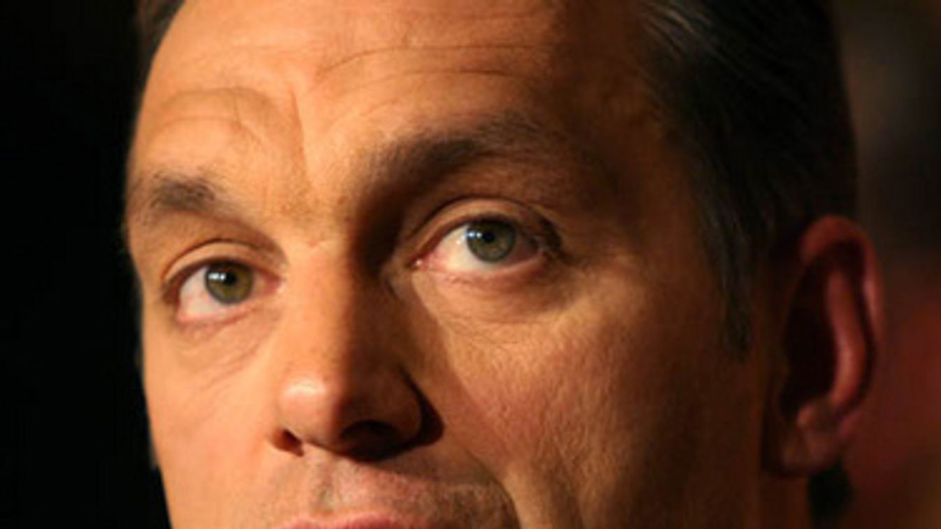 Fokozódik a nyomás Orbánra