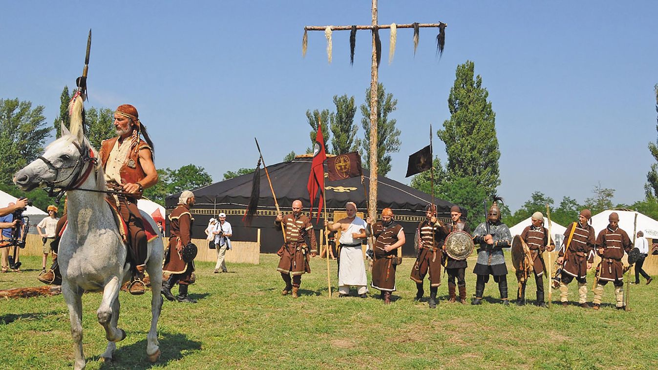 Hagyományőrző ünnepi kavalkád Bugacon