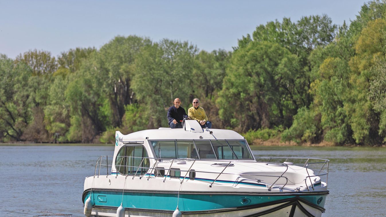 Nem lesz luxus jachtot bérelni egy Tisza-túrára