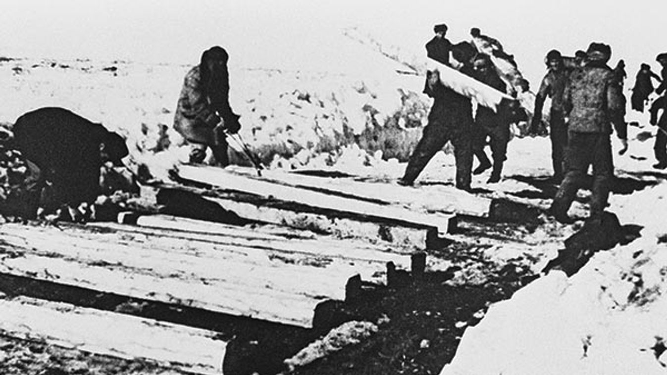 Ussr, gulag prisoners working on construction of the severo-pechora railway, vorkuta 1949.