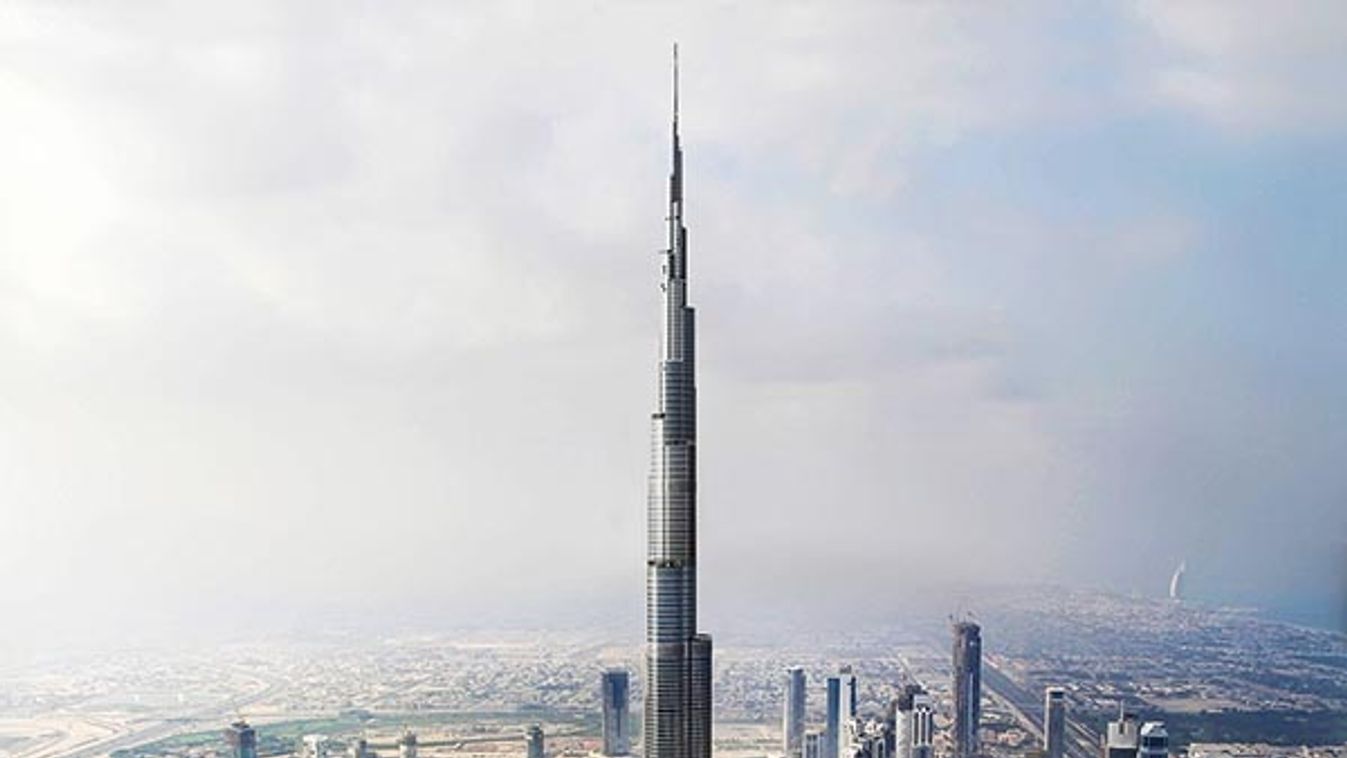 First Pictures Of Nearly Completed Burj Dubai