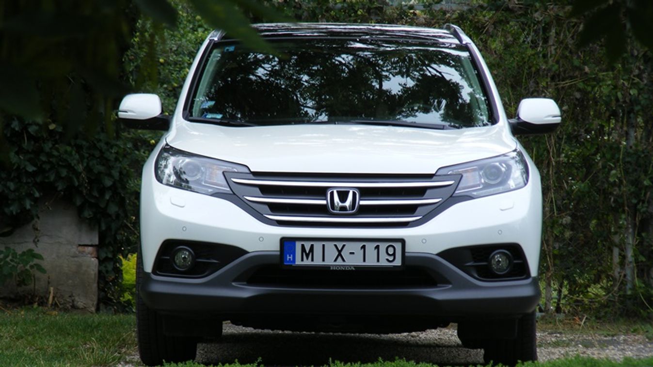 Honda CR-V 2,2 i-DTEC - A sportosság illuziója