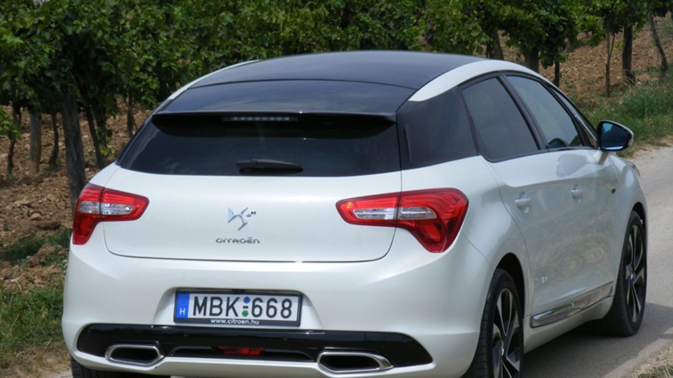 Citroën DS5 Hybrid4: más, mint eddig bármi más