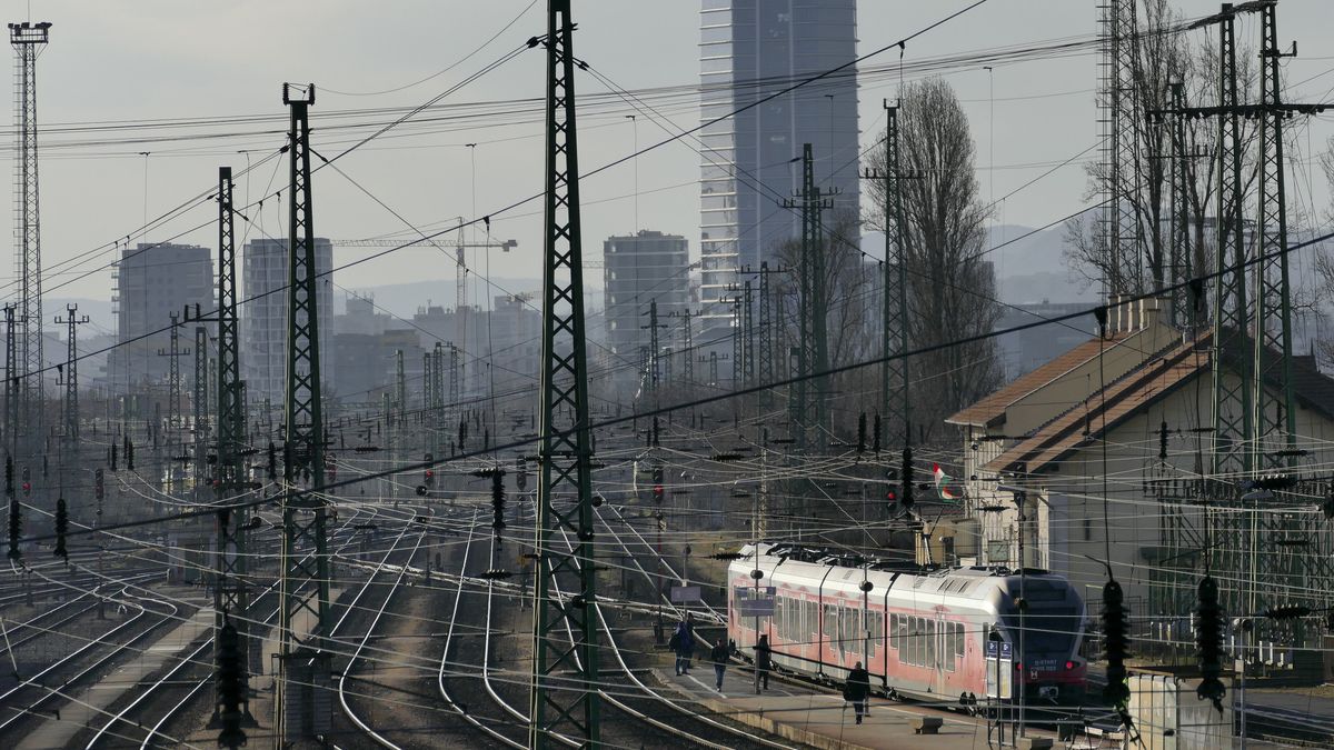 Sajtóértesülés: kivonul Budapestről a MÁV és a Volán