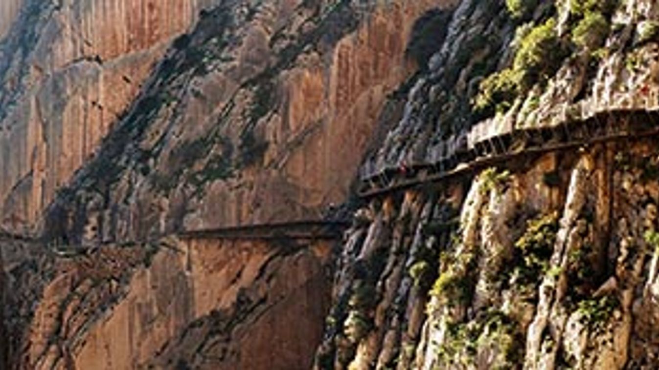 Caminito del Rey: world's scariest footpath now requires helmets