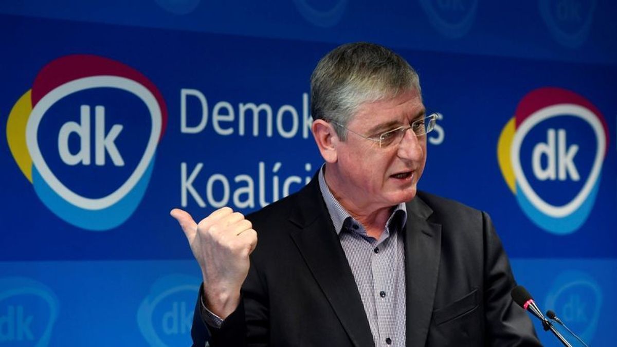 Nagy dobásra készül a DK