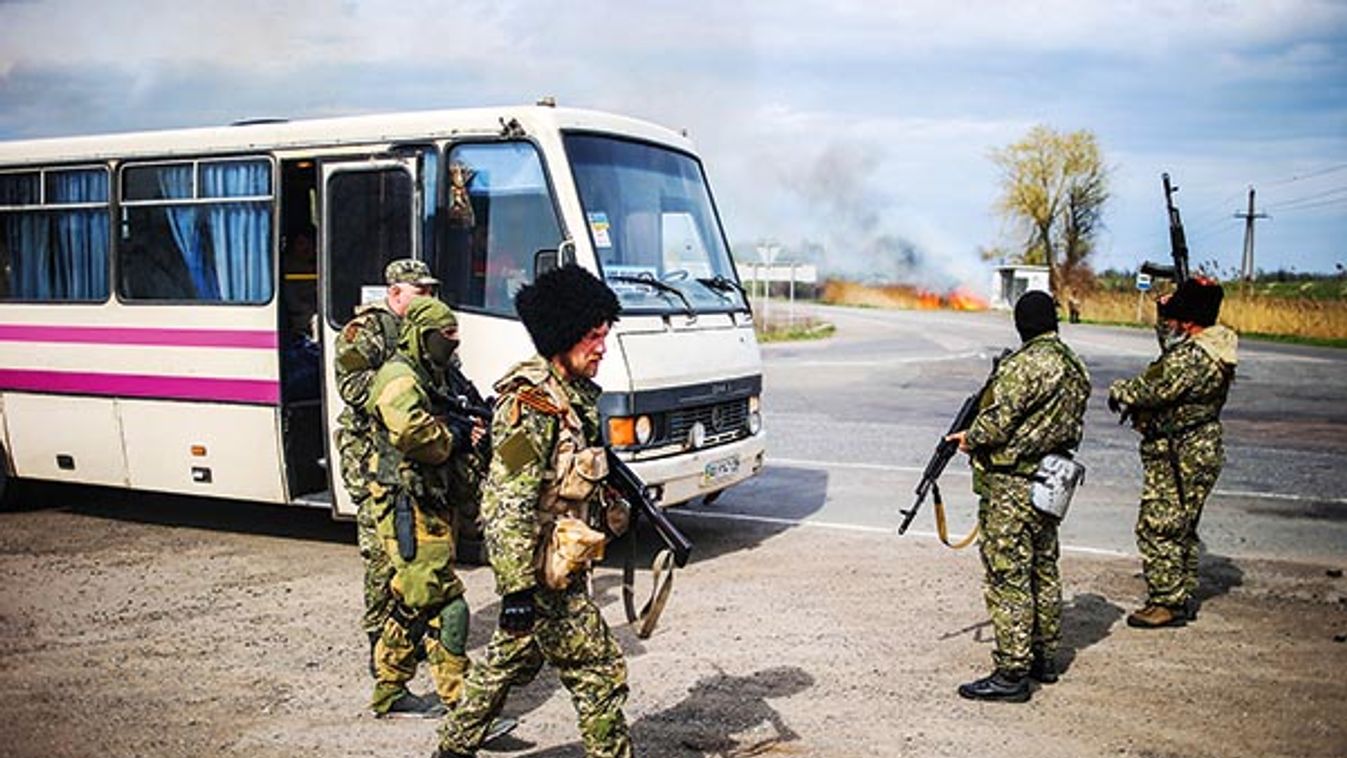 Checkpoint of Donbass militia on Rostov-Kharkov highway