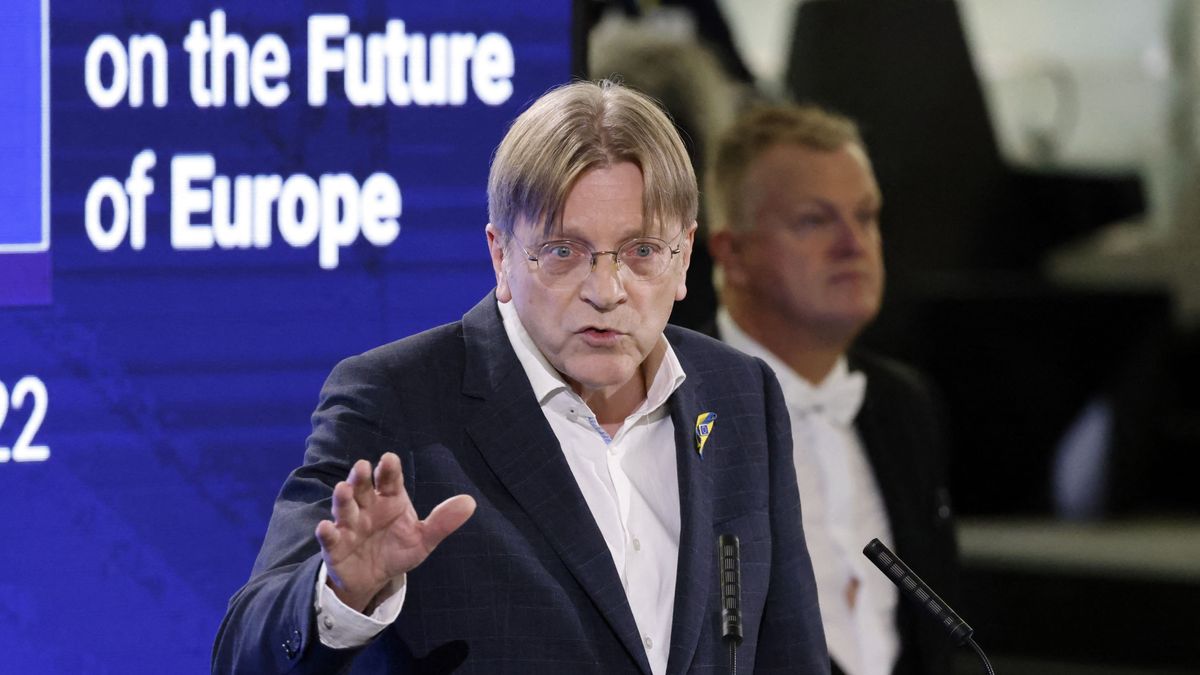 Verhofstadt a szlovák választásokról: „Orbán!”