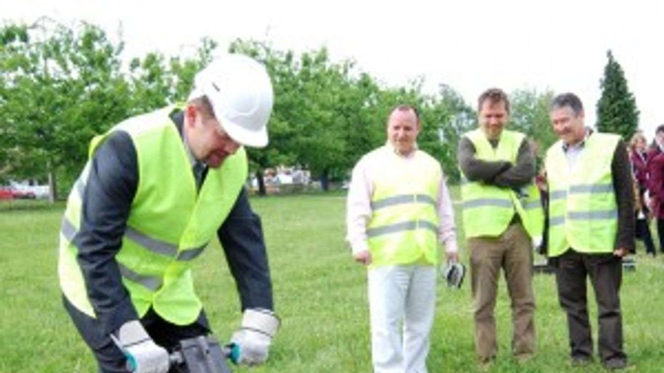 Lassan kész az egyik legnagyobb iparipark