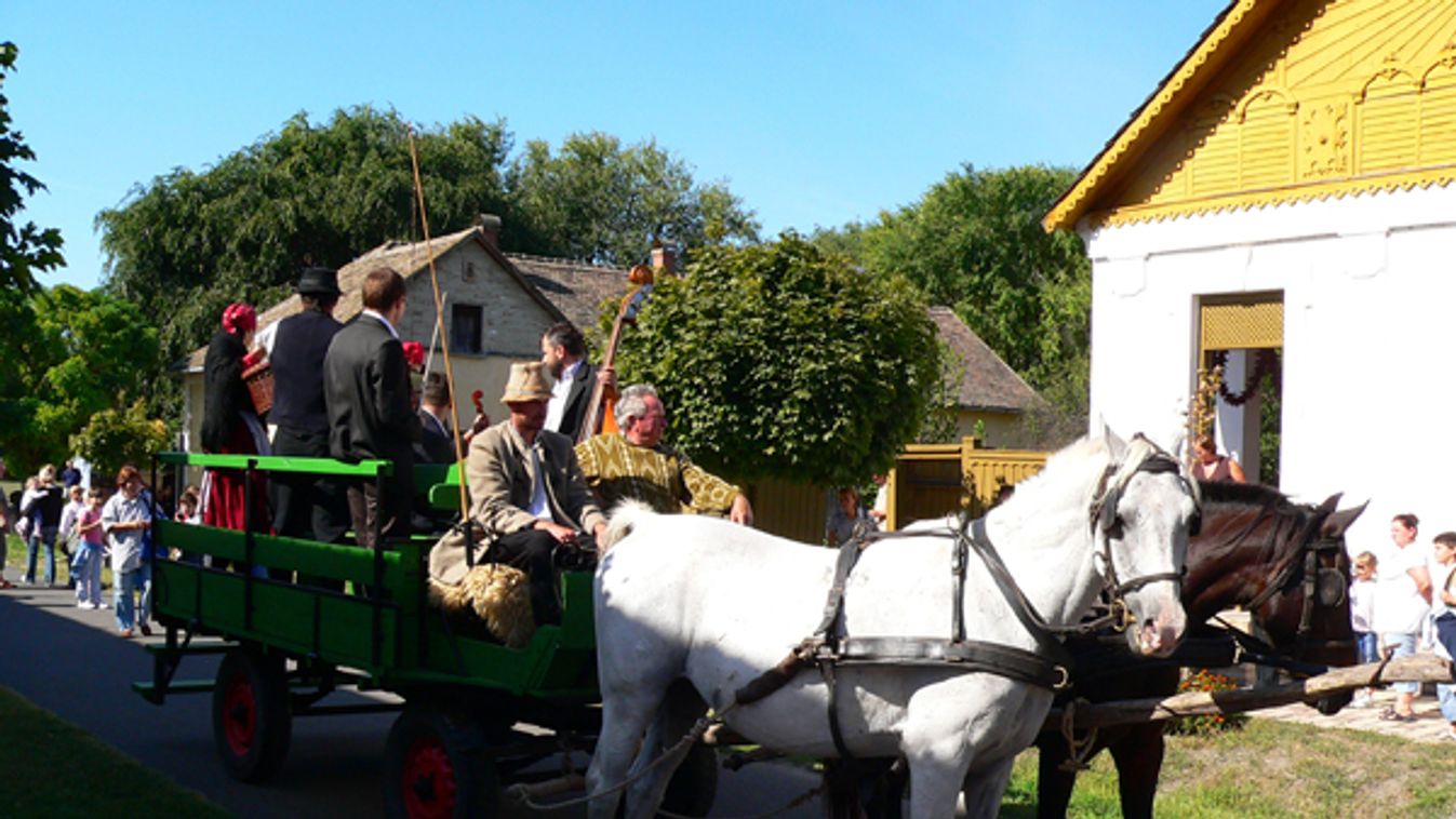 Borszűrésre hív a Skanzen