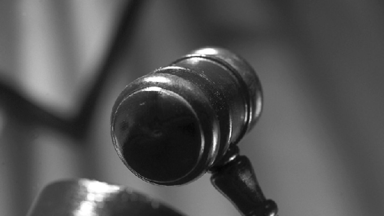 Jogi esetek – Becsületet sértett