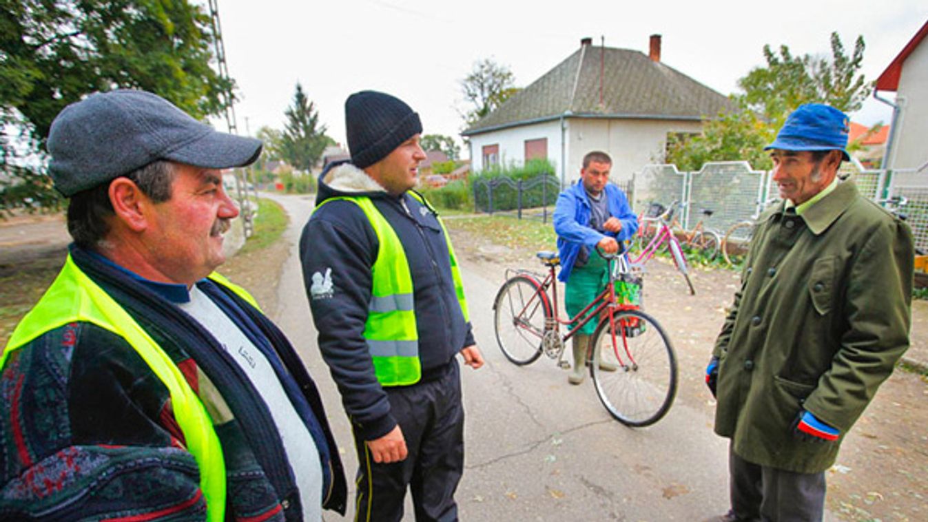 Bizalmat árasztó álldogálók