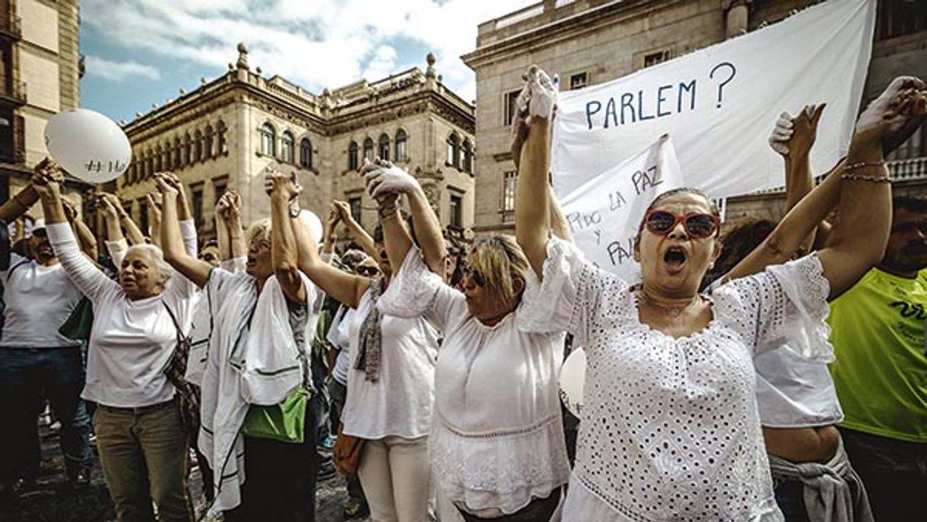 Protesters Gather to Demand Dialog Instead of Independence