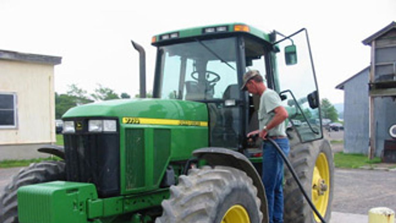 Saját biodízellel tankolhatják a traktorokat