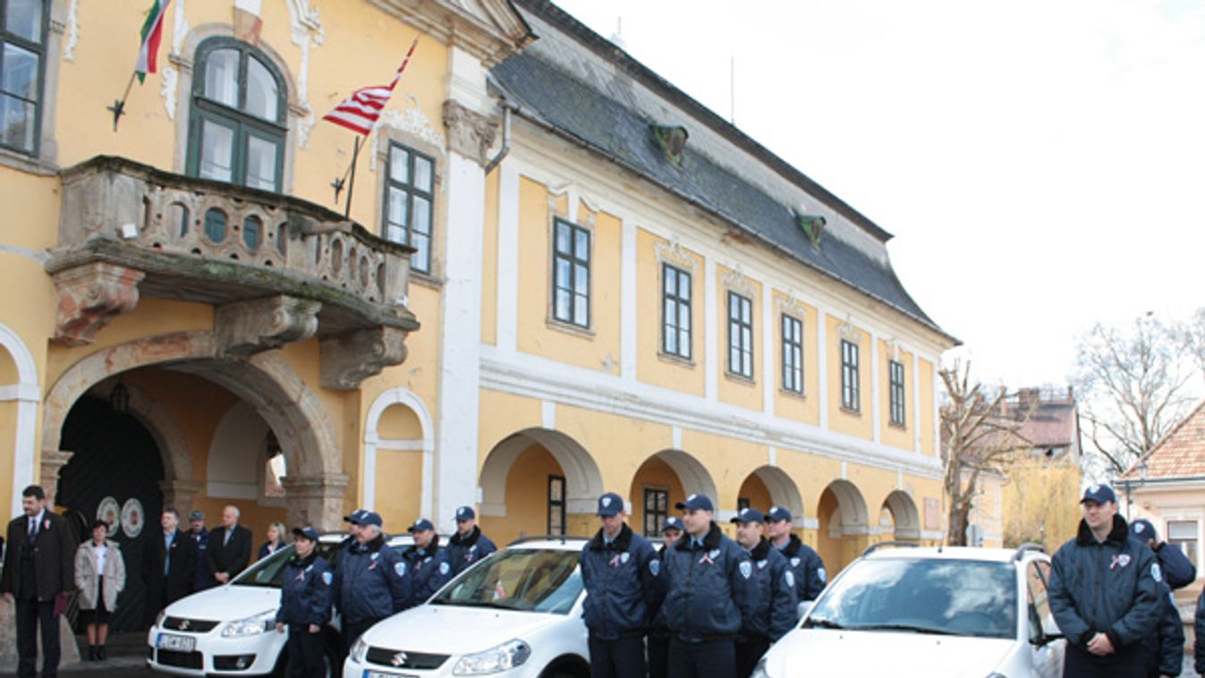 Esztergomban városőrök is figyelnek a rendre (videóinterjúval)