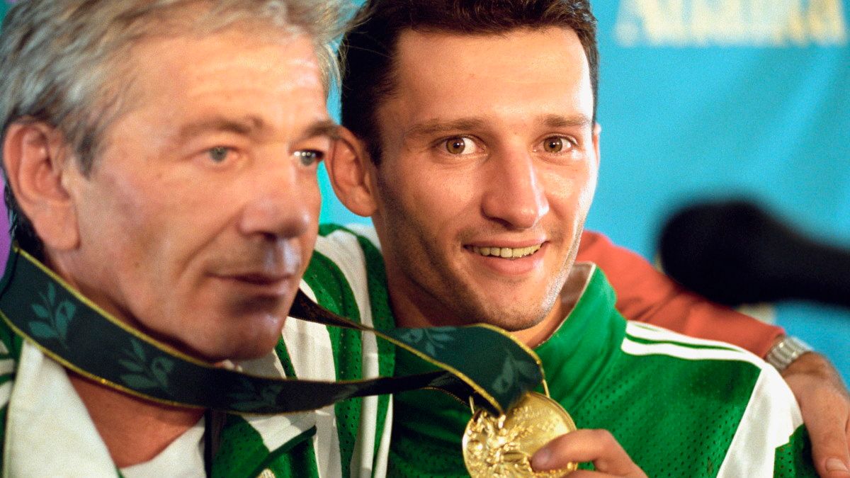 Aki csúcsra vezette Kovács Kokót – a 80 éves Szántó Imre a Mandinernek