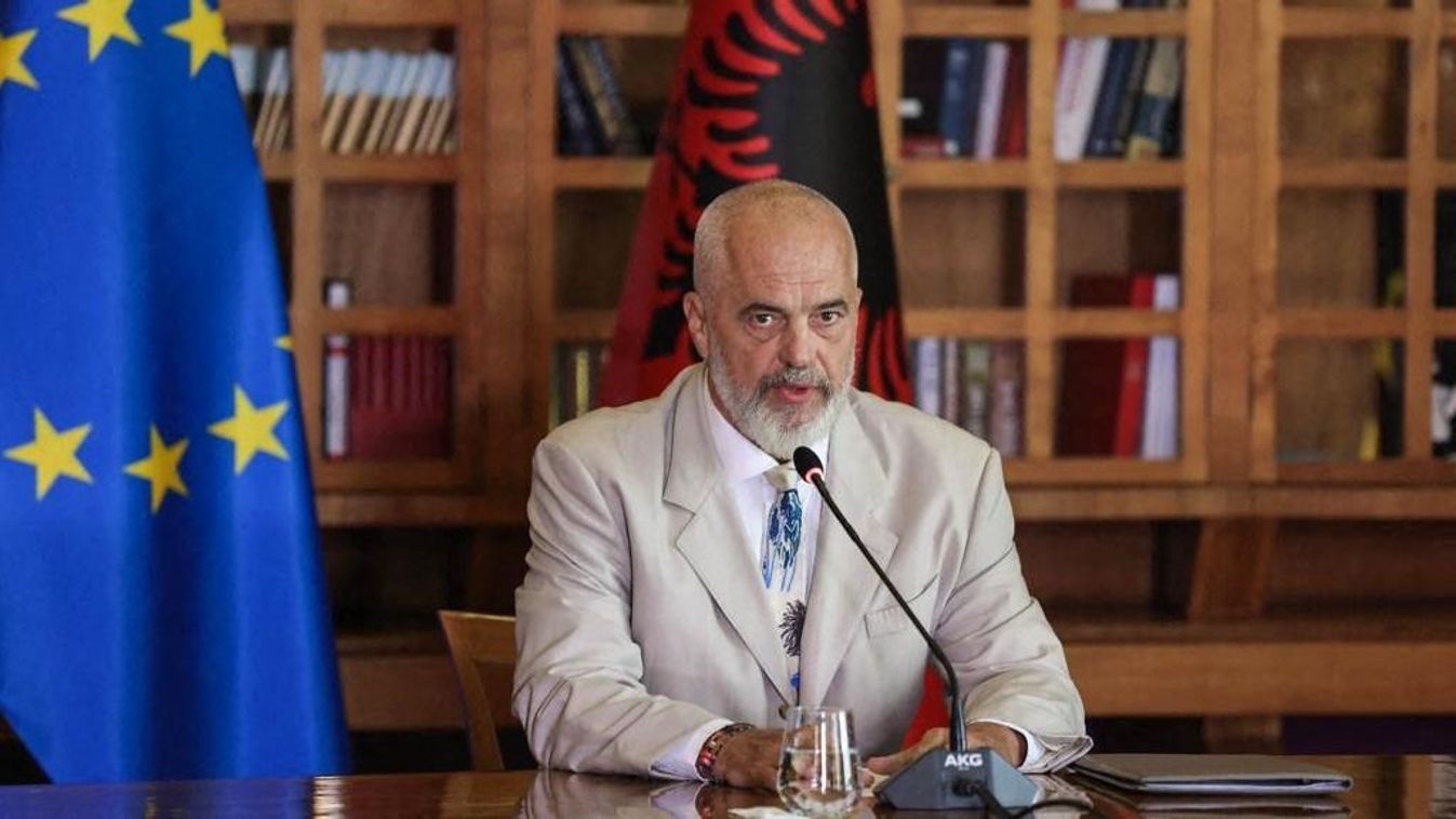 Albanian PM Rama announces discovery of oil reserves