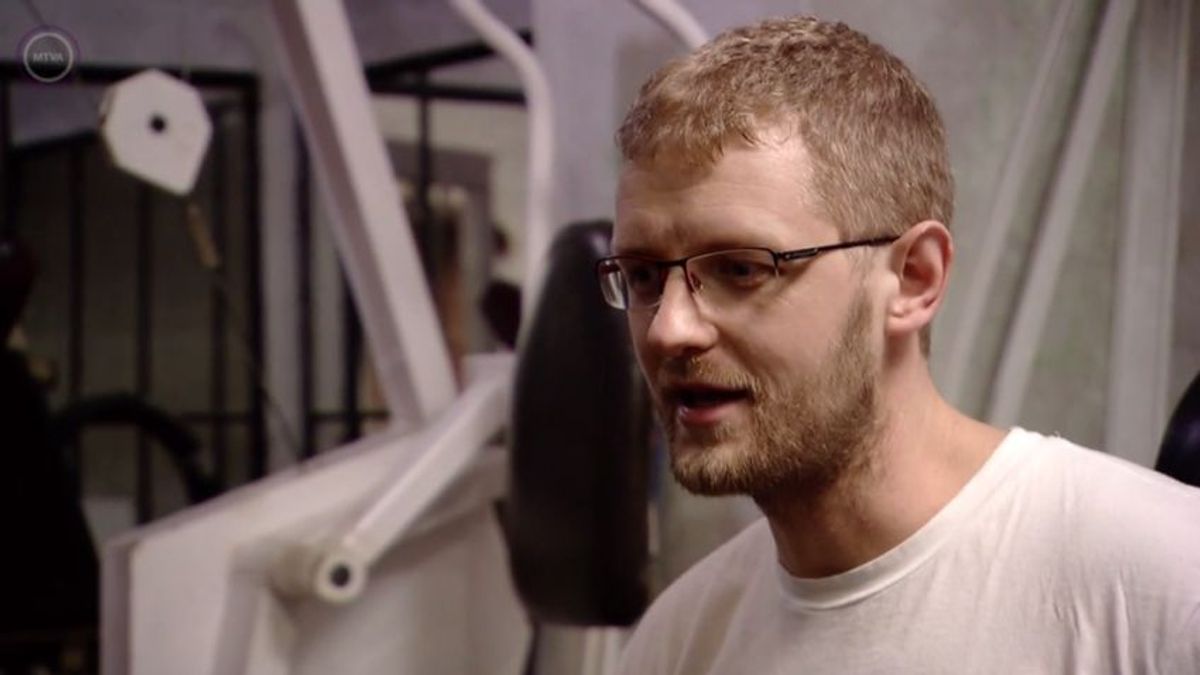 Hodász ócska, pitiáner gyarlóságból, gyengeségből, hitehagyásból gyurmázott magának piedesztált