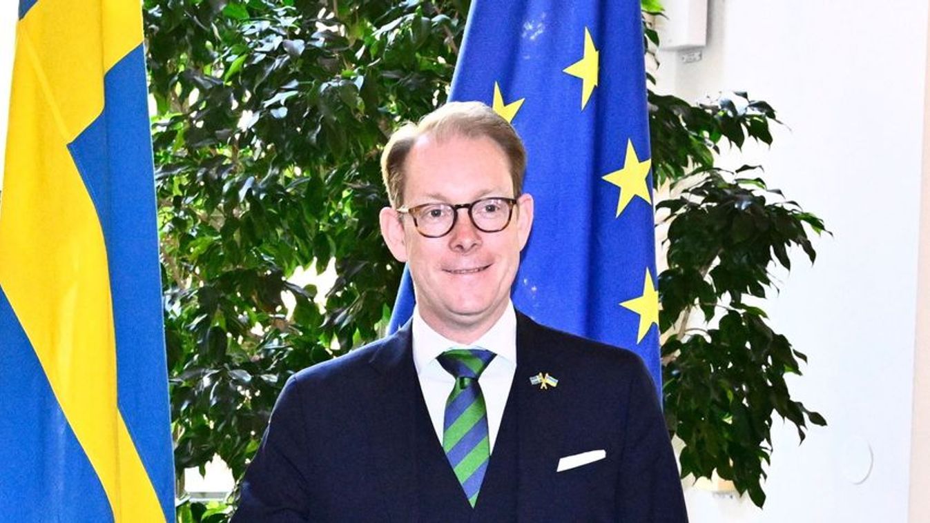 Borítókép: Tobias Billström svéd külügyminiszter Stockholmban 2023. május 26-án. (Fotó: MTI/EPA/TT Hírügynökség/Claudio Bresciani)