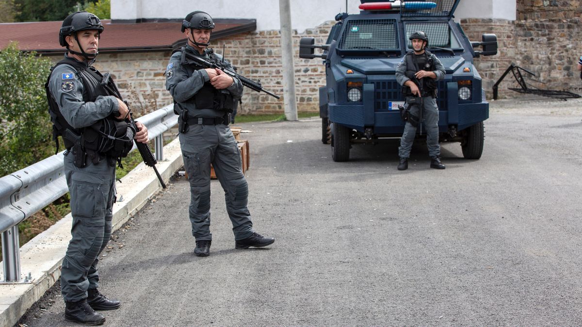 Fehér Ház: az USA figyelemmel kíséri a koszovói határra vezényelt jelentős szerb haderőt