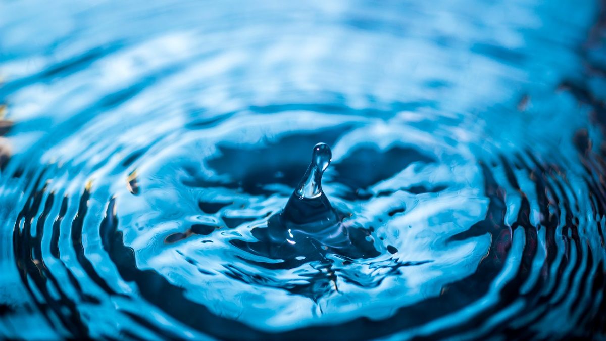 Többmilliárd liternyi vizet használnak fel a techóriások, de már keresik a megoldást