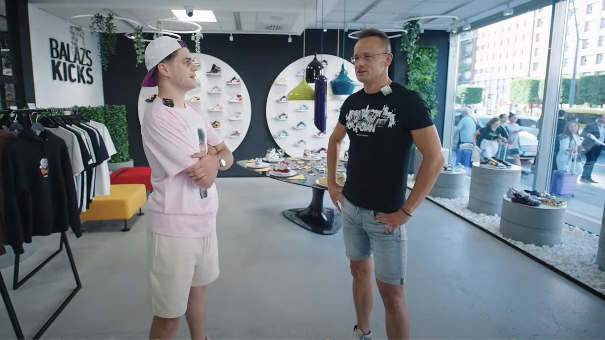 Megkérdeztük: ezért fizetett készpénzzel Szijjártó a cipőboltban