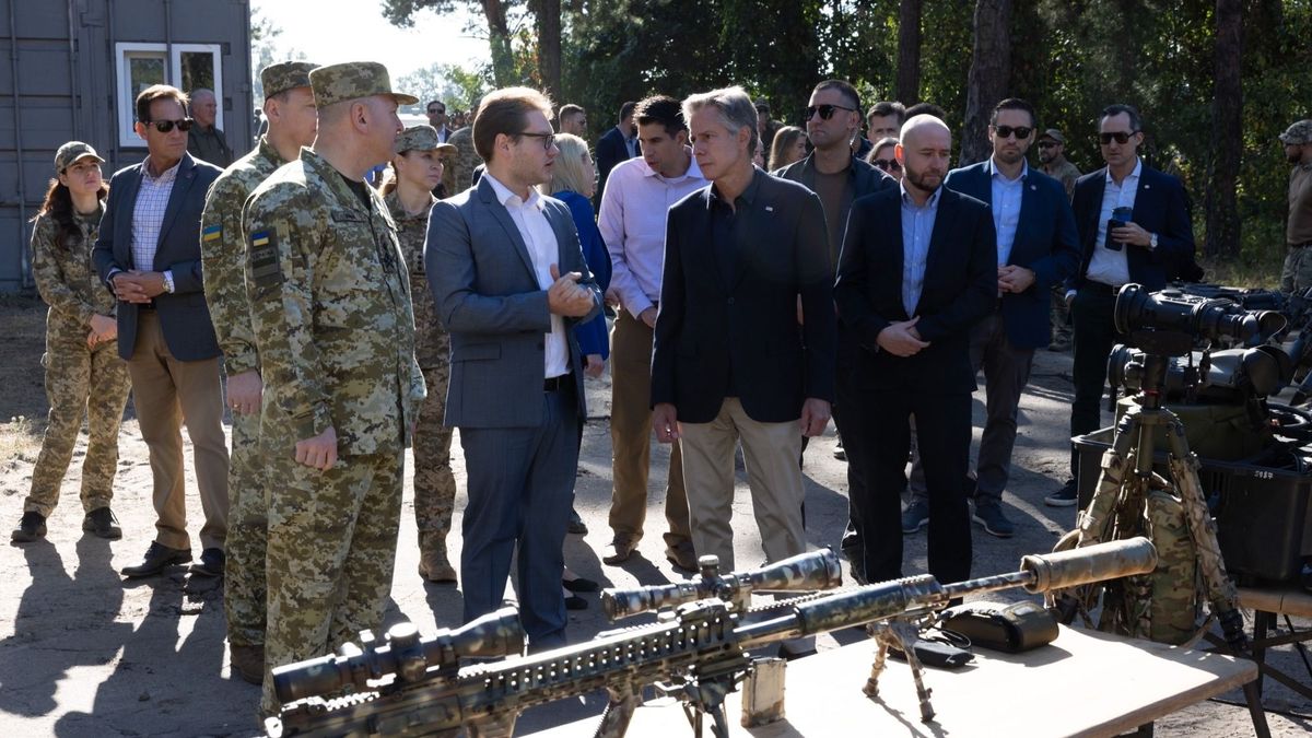 Az amerikai külügyminiszter az ukrán fronton járt, hogy megnézze, mire költik a pénzüket