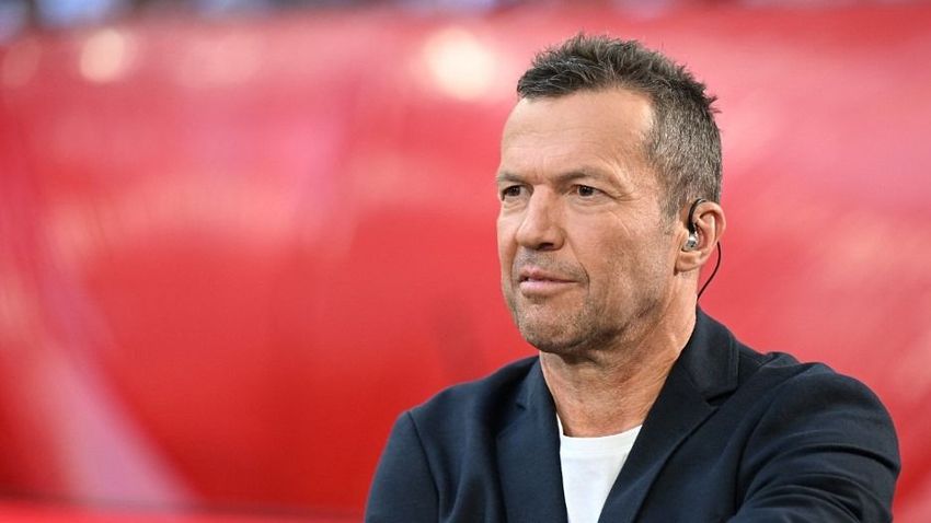 27 August 2022, Bavaria, Munich: Soccer, Bundesliga, Matchday 4, Bayern Munich - Bor. Mönchengladbach, Allianz Arena: Lothar Matthäus. IMPORTANT NOTE: In accordance with the requirements of the DFL Deutsche Fußball Liga and the DFB Deutscher Fußball-Bund, it is prohibited to use or have used photographs taken in the stadium and/or of the match in the form of sequence pictures and/or video-like photo series. Photo: Sven Hoppe/dpa (Photo by SVEN HOPPE / DPA / dpa Picture-Alliance via AFP)