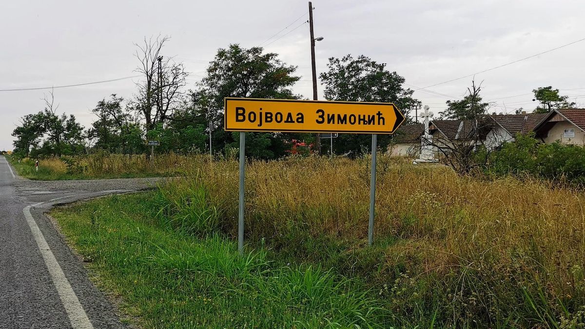 „Közlekedésbiztonsági kockázatra” hivatkozva tüntetik el a magyar nyelvű táblákat a Vajdaságban