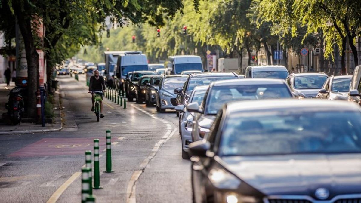 Hétvégén inkább ne üljön autóba – brutális dugók várhatóak