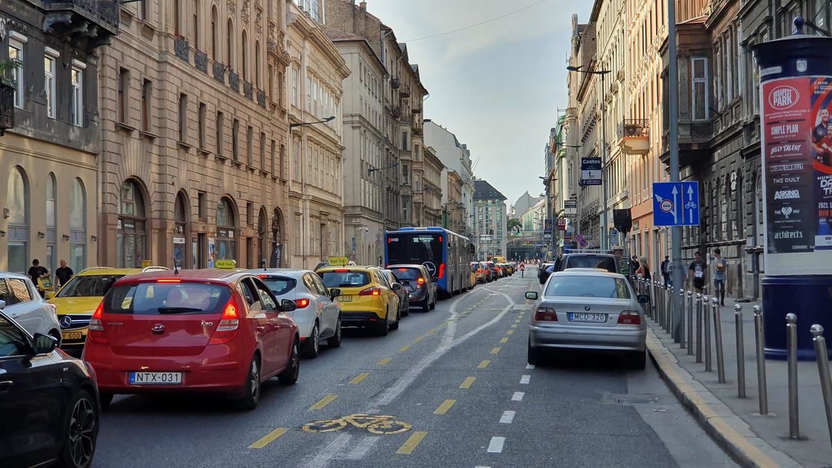 Egy képen a budapesti közlekedés összes problémája