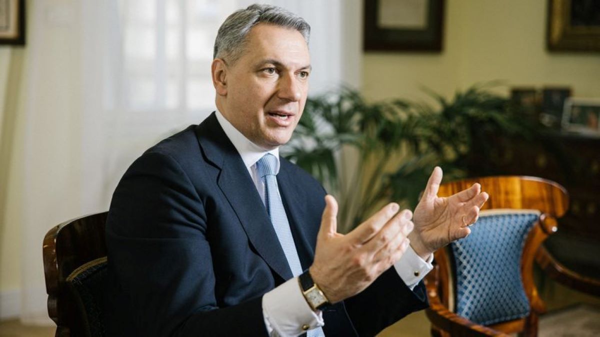 Lázár minisztériuma üzent: Vitézy Dávid nem mond igazat