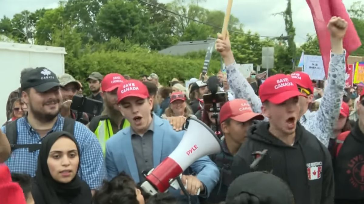 Sok kanadainak most lett elege: utcára vonultak az iskolai LMBTQ-nyomulás ellen