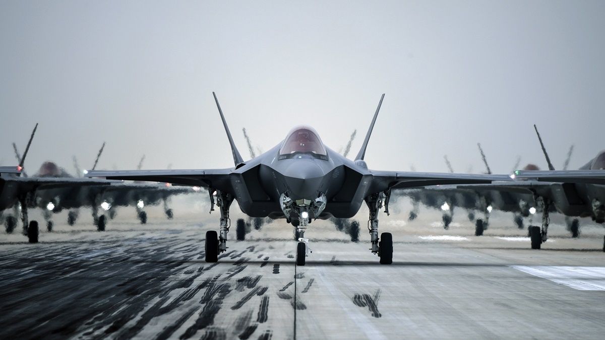 Miért szenvednek az F–35-ös vadászgépek ennyire?