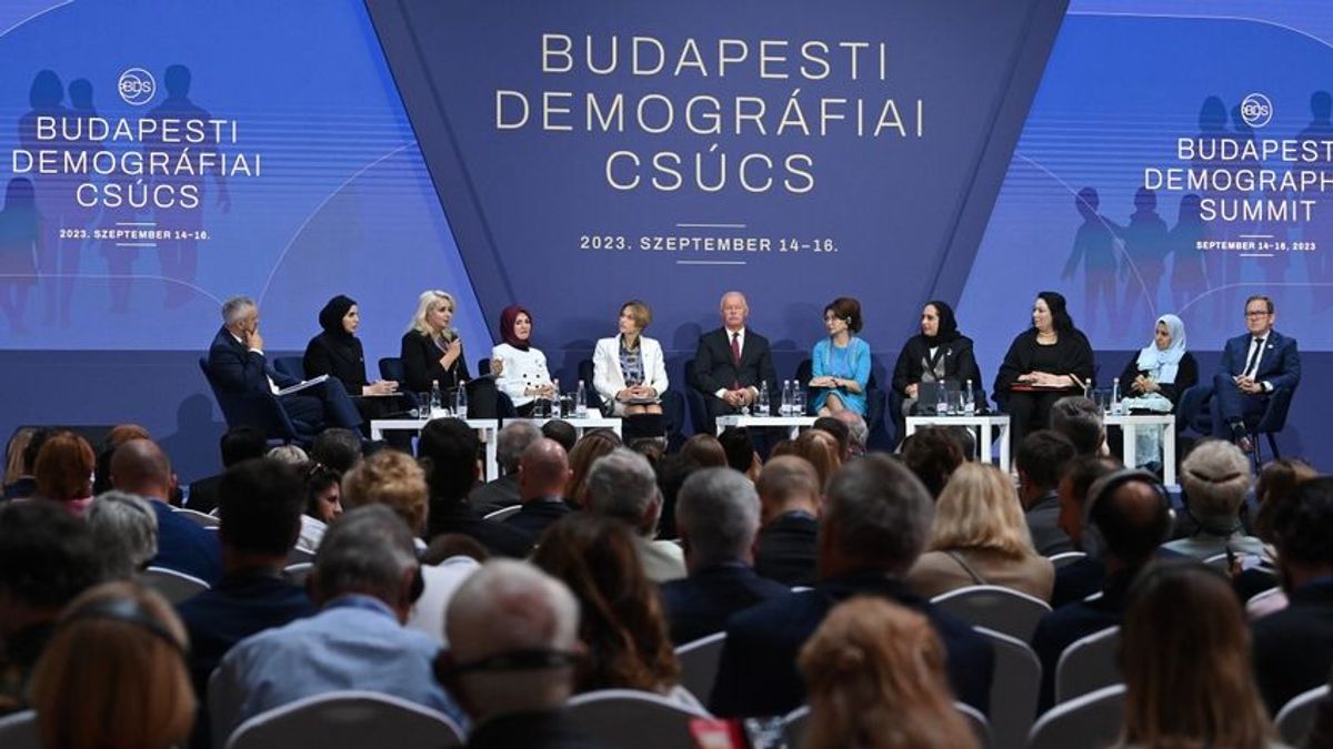 „Babakészítő találkozó” – beleszállt a Politico a magyar demográfiai csúcsba