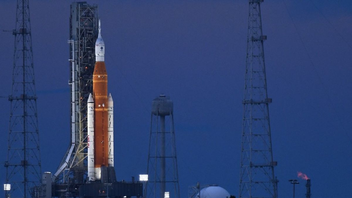 Washington sokallja az NASA új holdrakétájának az árát