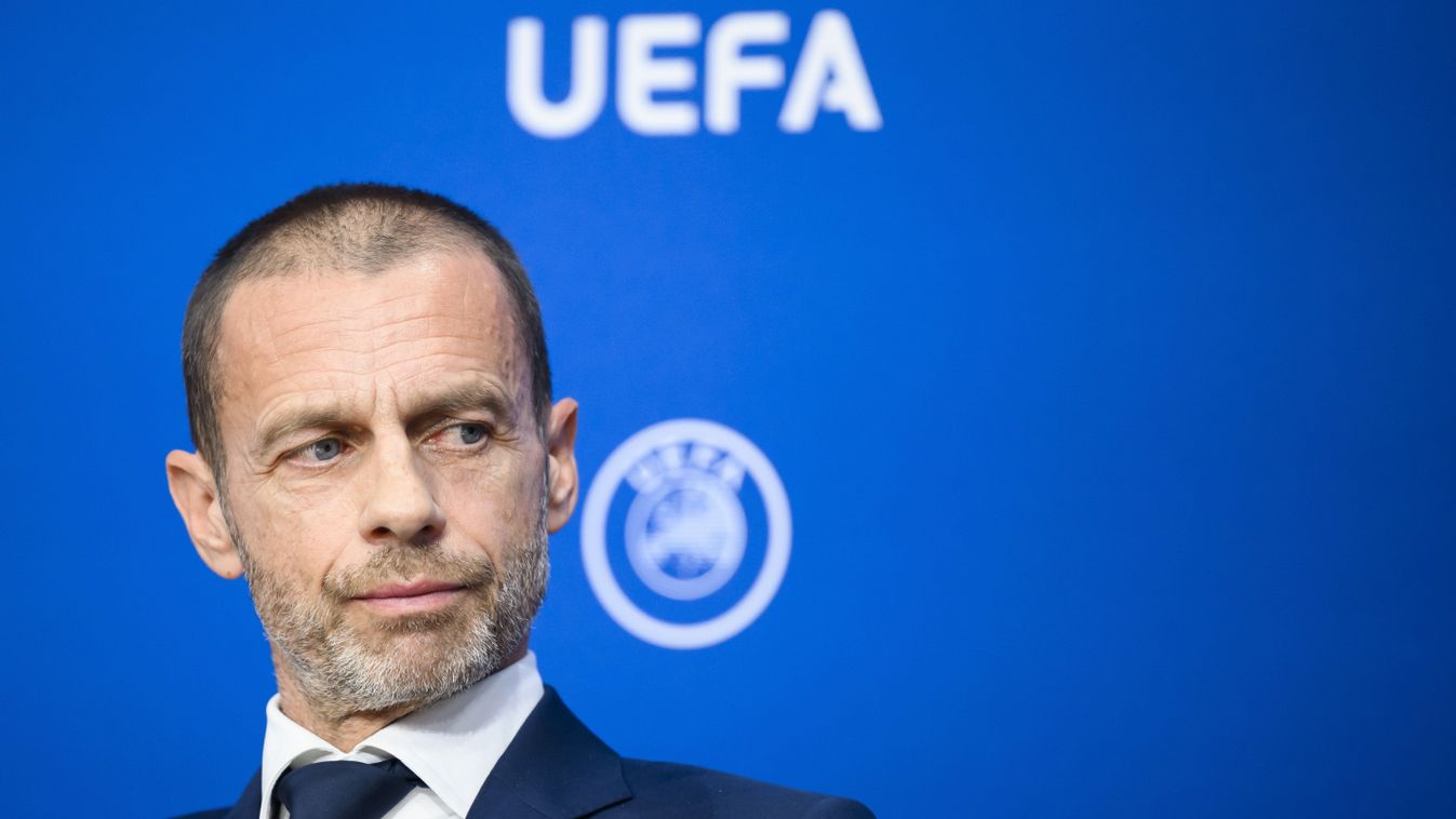 Nyon, 2022. április 7.
Aleksander Ceferin, az Európai Labdarúgó-szövetség, az UEFA elnöke a szervezet felügyelőbizottsági ülését követő sajtótájékoztatón az UEFA nyoni székházában 2022. április 7-én.
MTI/EPA/Keystone
