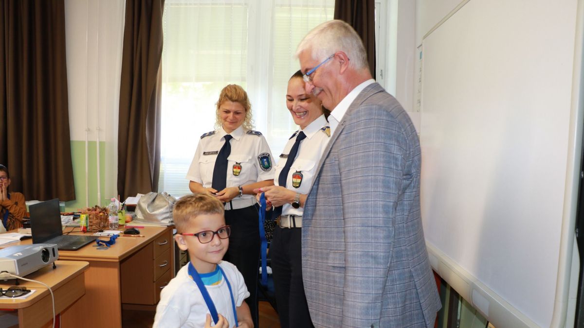 Alsótagozatos kisiskolások mentettek ki a vízből egy fuldokló horgászt Orfűn