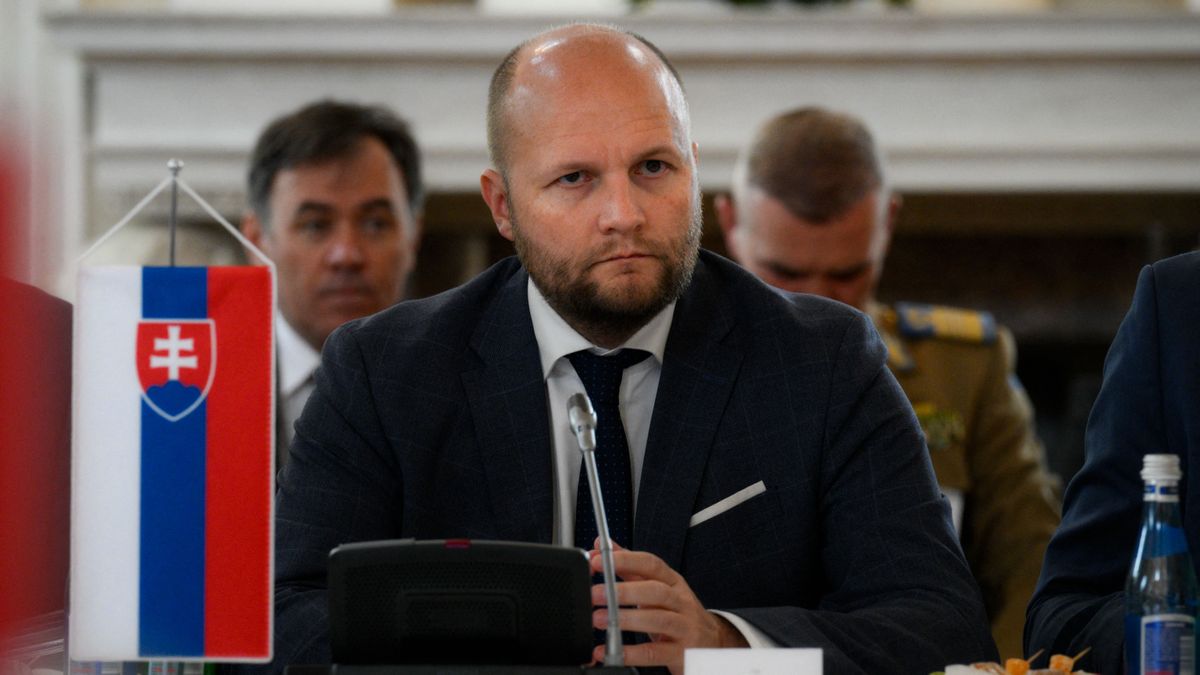 Szlovák demokraták: Magyarország beavatkozik a választási kampányba