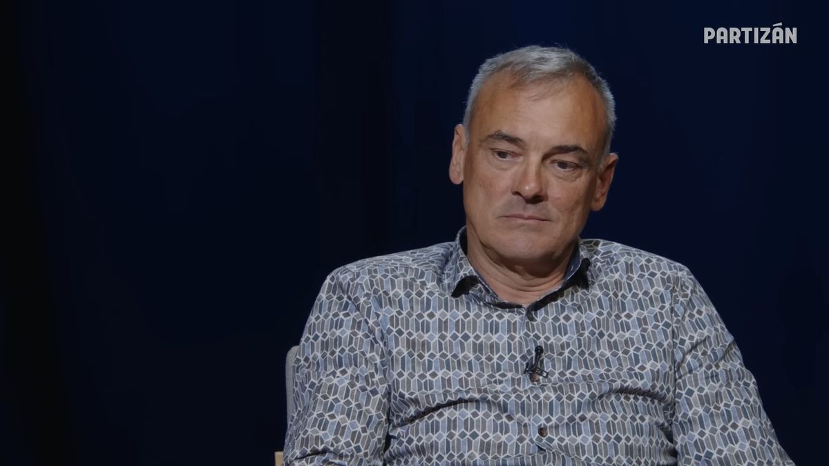 Úgy nyúlkálnak most Borkai Zsolt hóna alá a baloldalon, mintha fizetnének nekik érte – noha korábban pont ők voltak azok, akik kivégezték