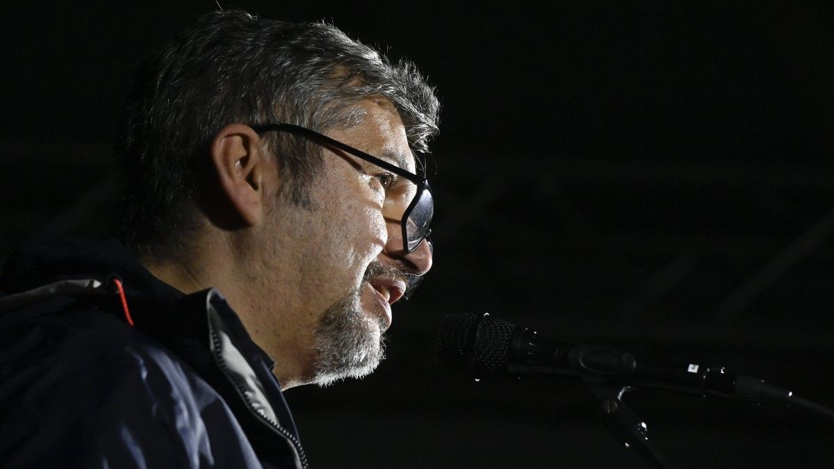 Hadházy Ákos a Bloombergben követeli, hogy Brüsszel ne adjon pénzt Magyarországnak