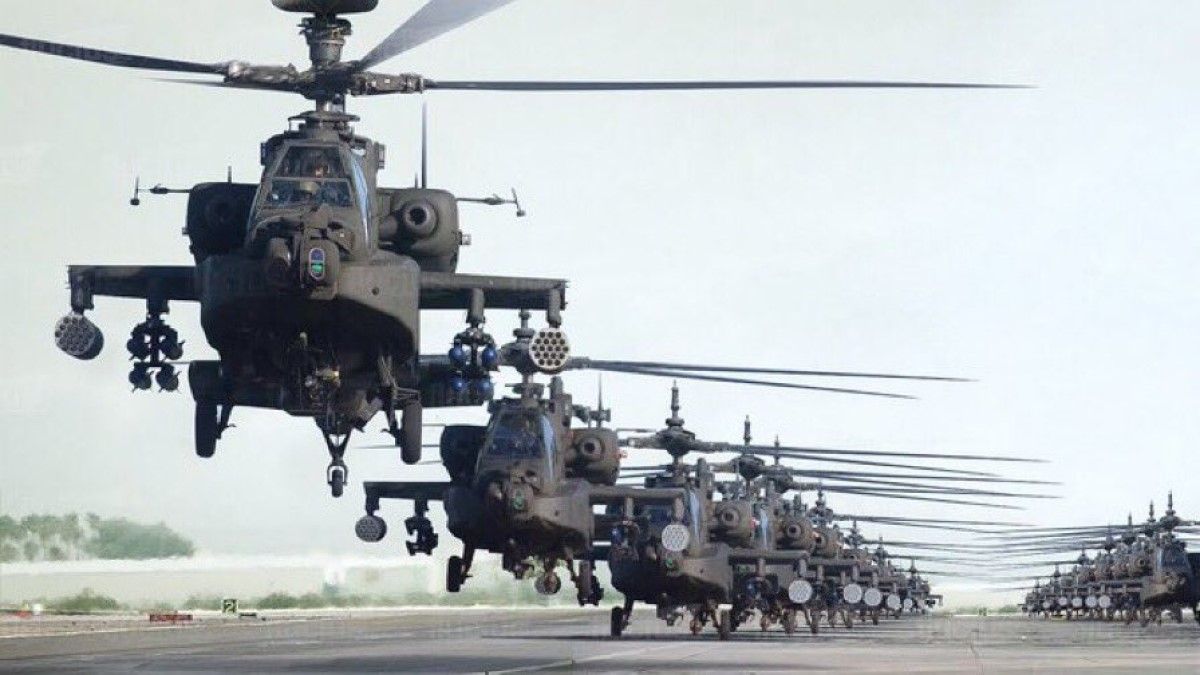 Nem cicóznak a lengyelek: jönnek az Apache harci helikopterek