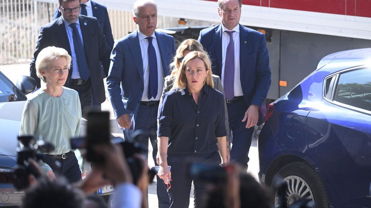 Megérkezett Ursula von der Leyen Lampedusa szigetére – pattanásig feszült a helyzet (VIDEÓ)