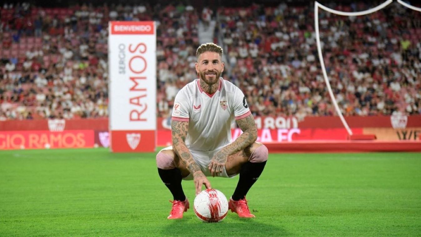 Sevilla's newly-signed Spanish defender Sergio Ramos poses for a photograph during his official presentation in Seville, on September 6, 2023. Veteran former Spain defender Sergio Ramos returned to his home-town club Sevilla after 18 years away.