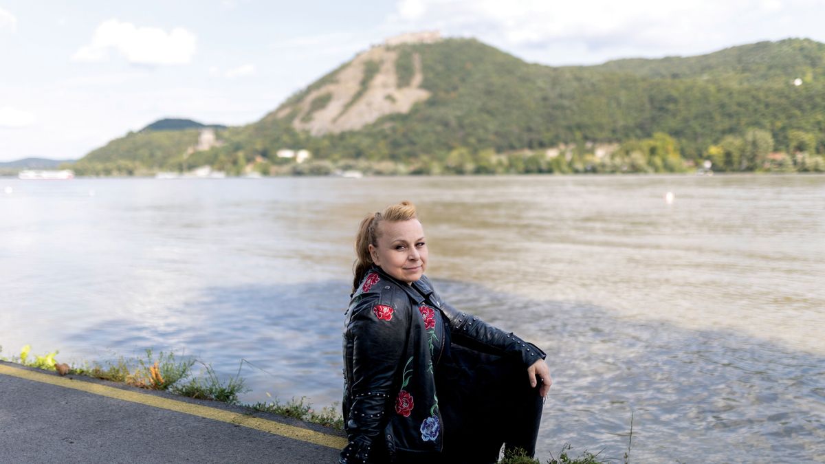 A jóságnál nincs nagyobb művészet – Szirtes Edina Mókus a Mandinernek