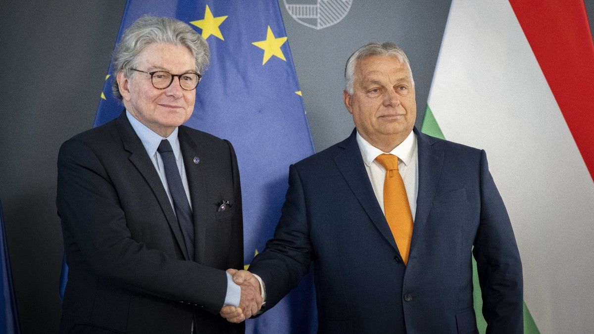 Uniós biztost fogadott Orbán Viktor a Karmelitában, erről tárgyaltak