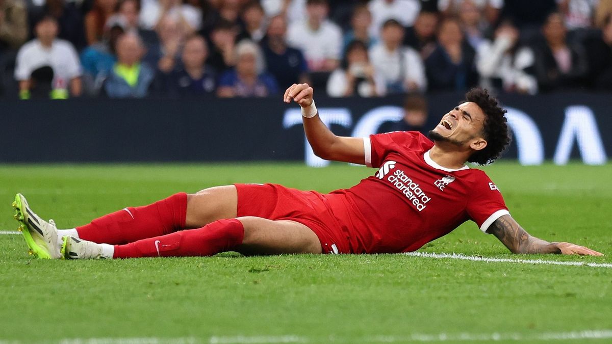 Köszönjük a bocsánatkérést, de ez már nem segít Szoboszlai Dominikon és a Liverpoolon – valamit lépni kell VAR-ügyben!