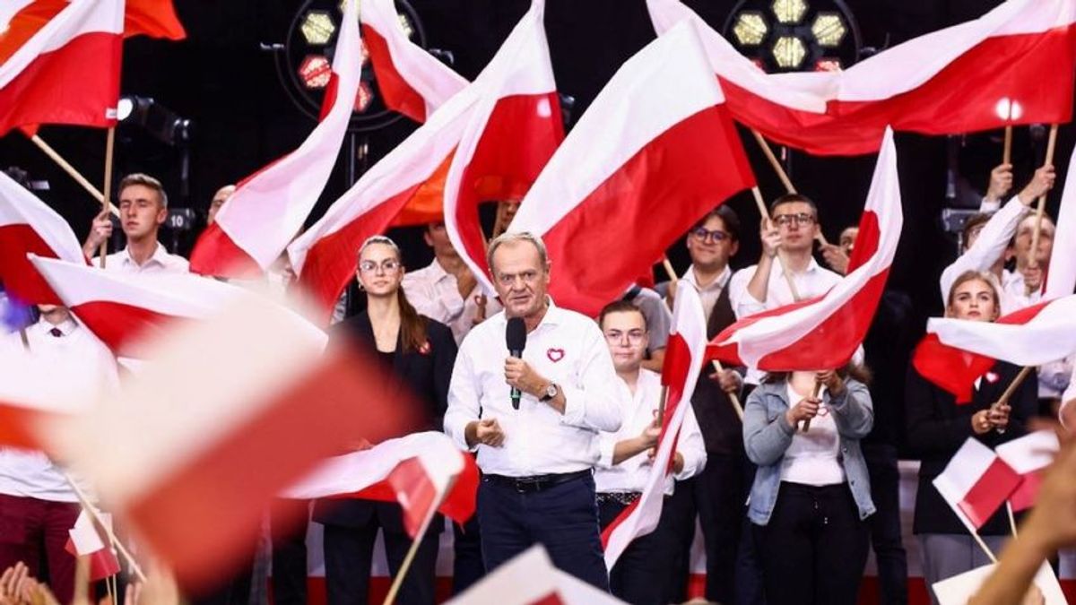 Tusk szövetségese a lengyel köztévének: kezdhettek pakolni!